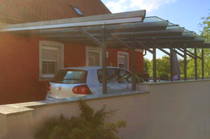 Elegantes Edelstahl - Carport zum Schutz Ihres Autos